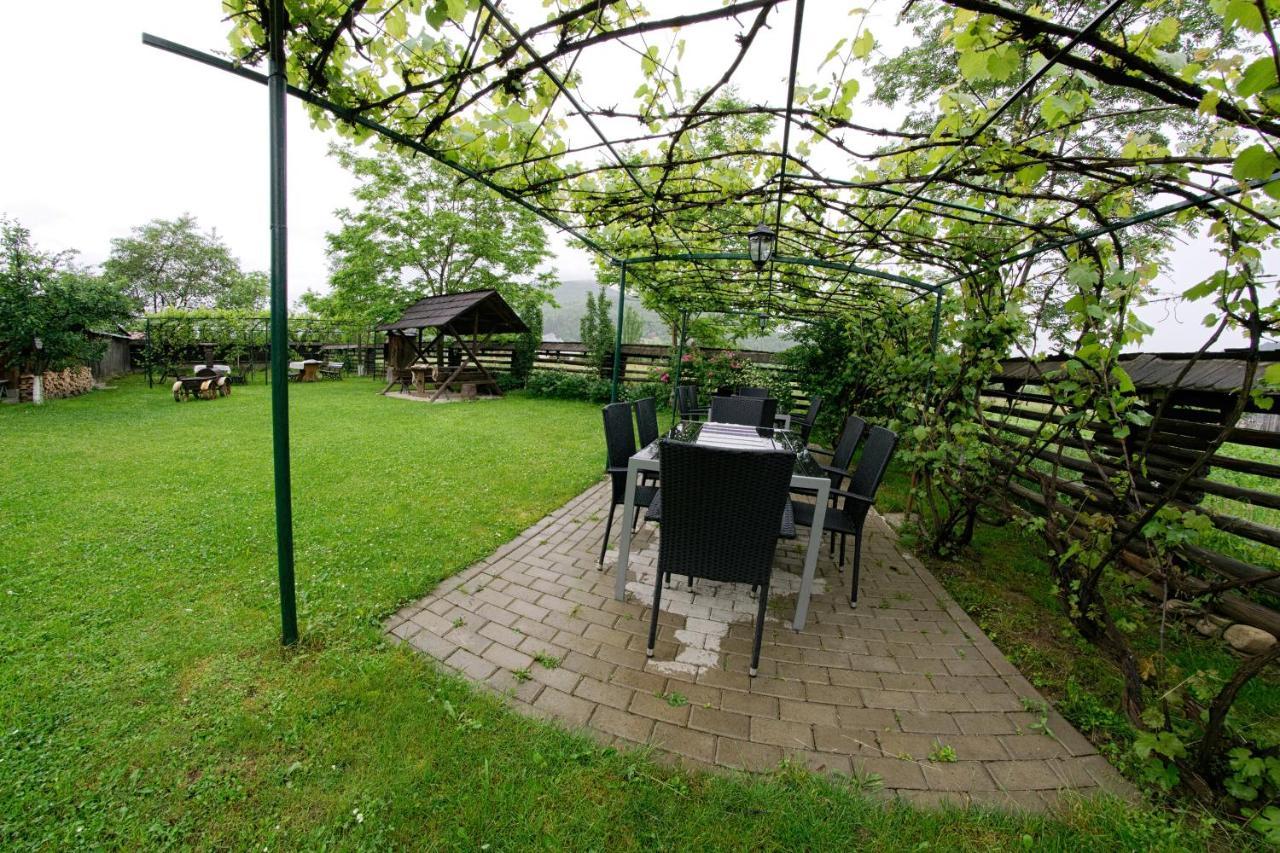 Pensiunea Casa Bianca - Bucovina Vama  Exteriör bild