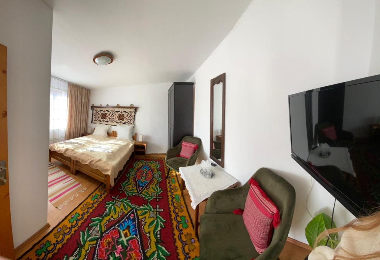 Pensiunea Casa Bianca - Bucovina Vama  Exteriör bild