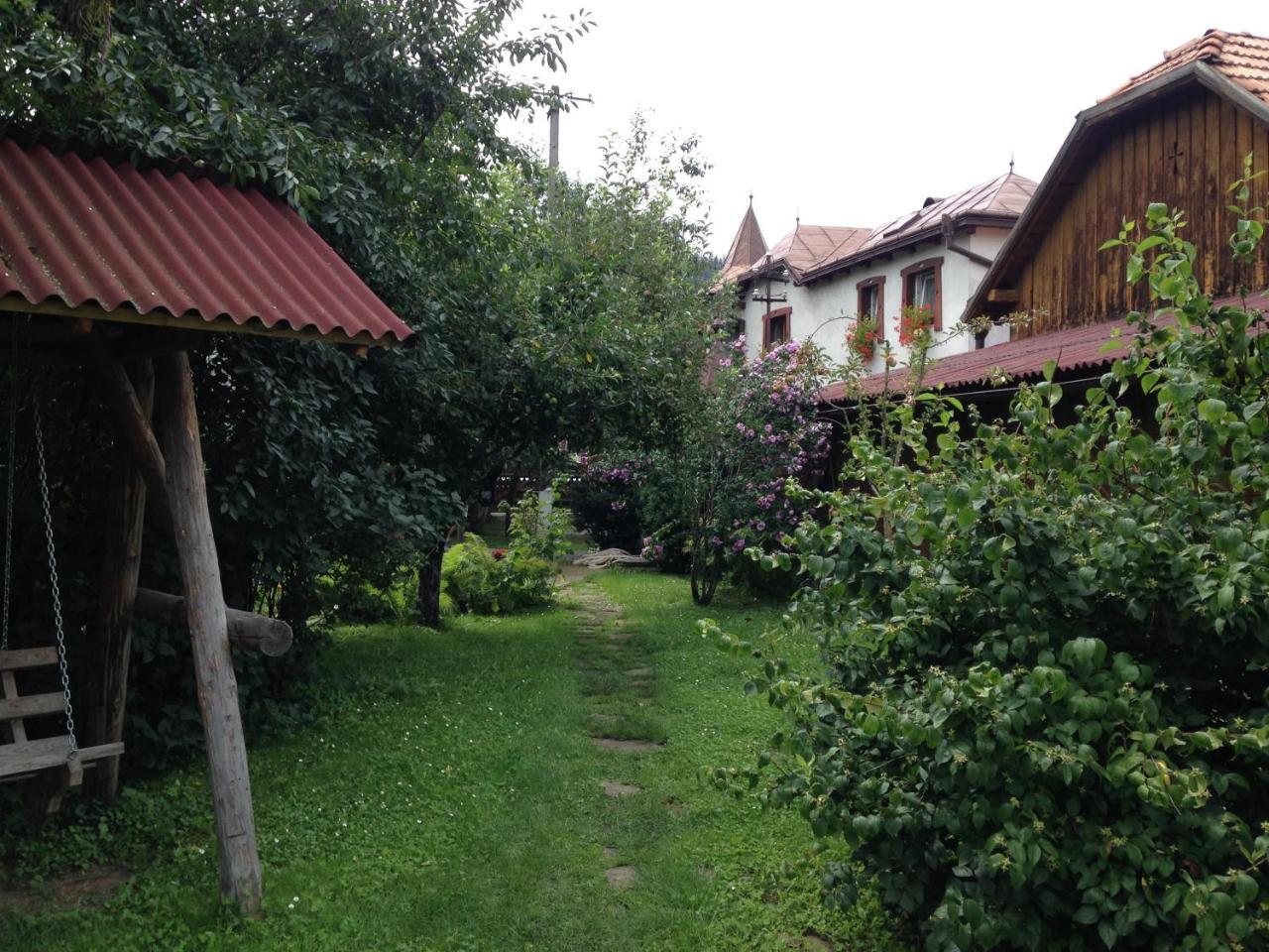 Pensiunea Casa Bianca - Bucovina Vama  Exteriör bild